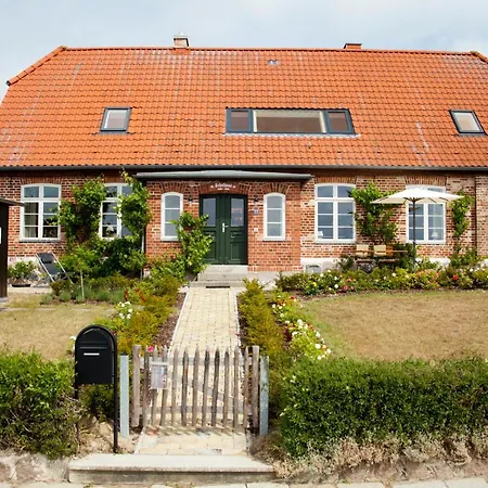 Altes Schulhaus Ferienwohnung Klassenzimmer * Putbus