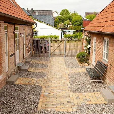 Altes Schulhaus Ferienwohnung Klassenzimmer * Putbus
